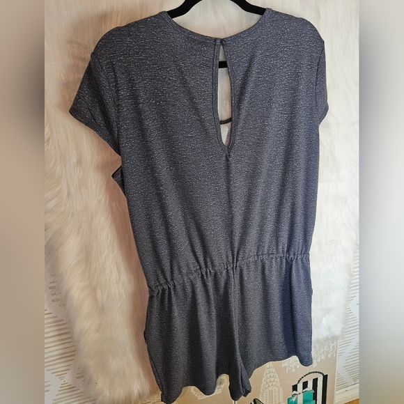 32° Cool Athleisure Heathered Grey Romper (NWOT) - Picture 3 of 6